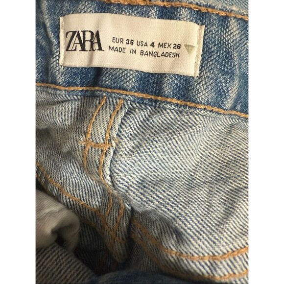 Zara Women's Distressed High Rise Bermuda Cut Off Denim Jean Shorts Blue Size 4 - Picture 8 of 8